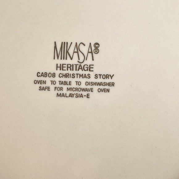 Mikasa Heritage Christmas Story Serving Bowl 9 1/2 IN Large Vegetable VTG CAB08 - Picture 9 of 9